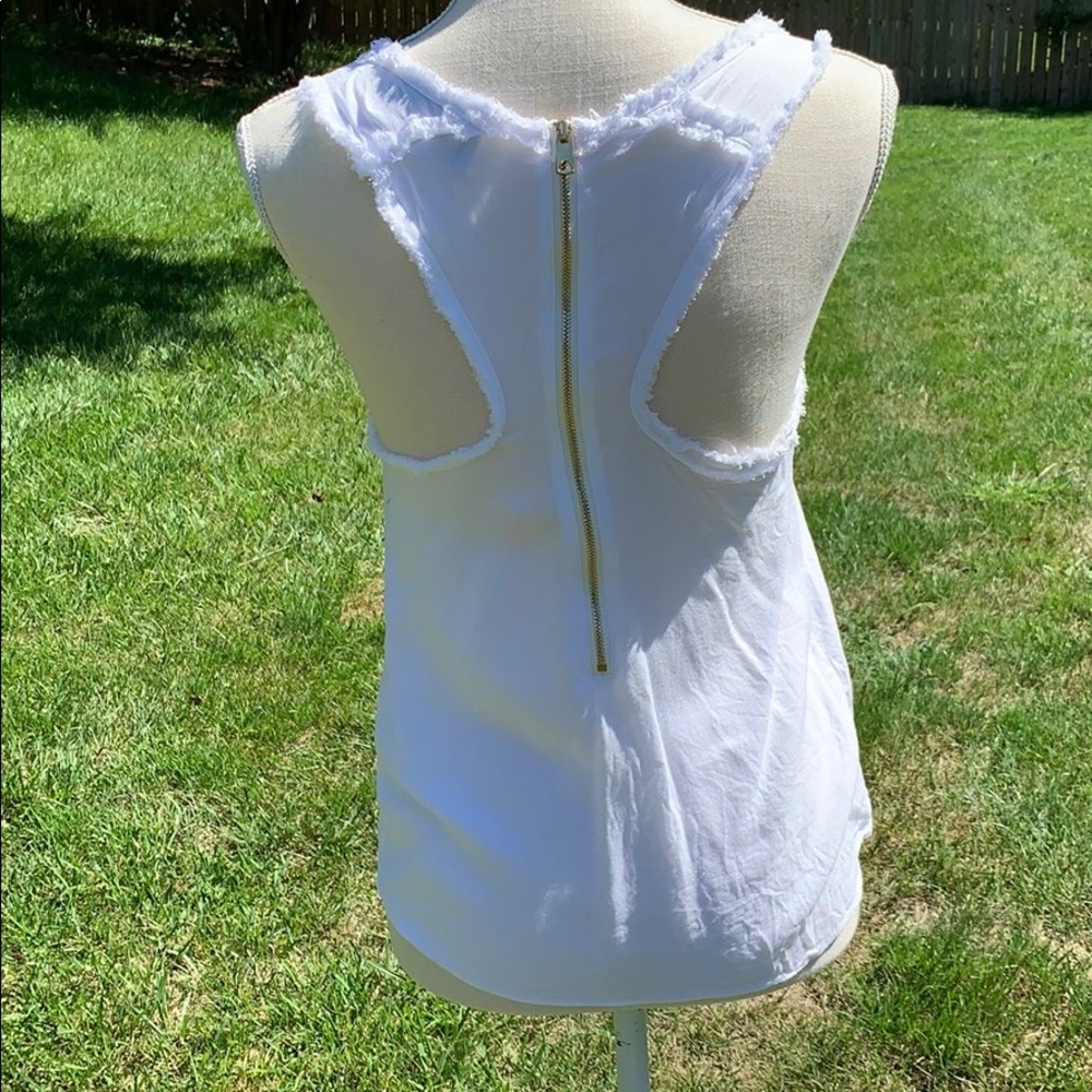 ROI Distressed Tank - Picture 4 of 6